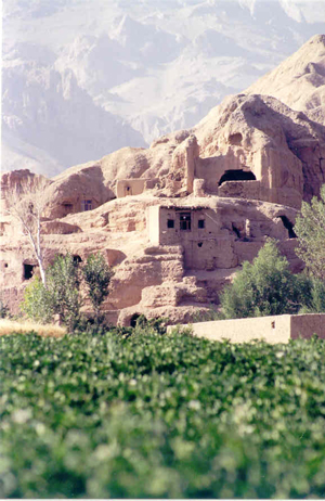 Bamiyan-cave-dwellings-2.jpg