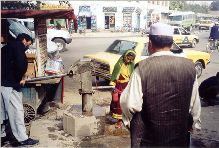 Waterpump-in-Kabul.jpg